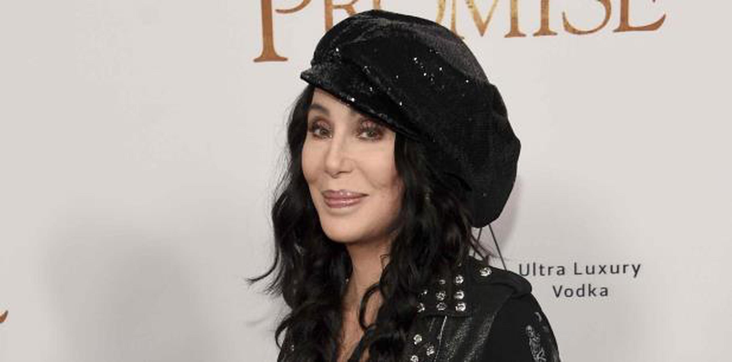 Cher ostenta el récord de la pausa más larga entre las canciones número uno en la lista de Estados Unidos en casi 25 años. (Archivo)