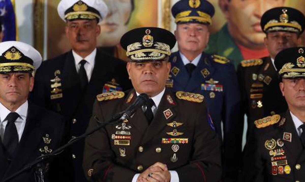 Jefes militares cierran filas con Maduro Primera Hora