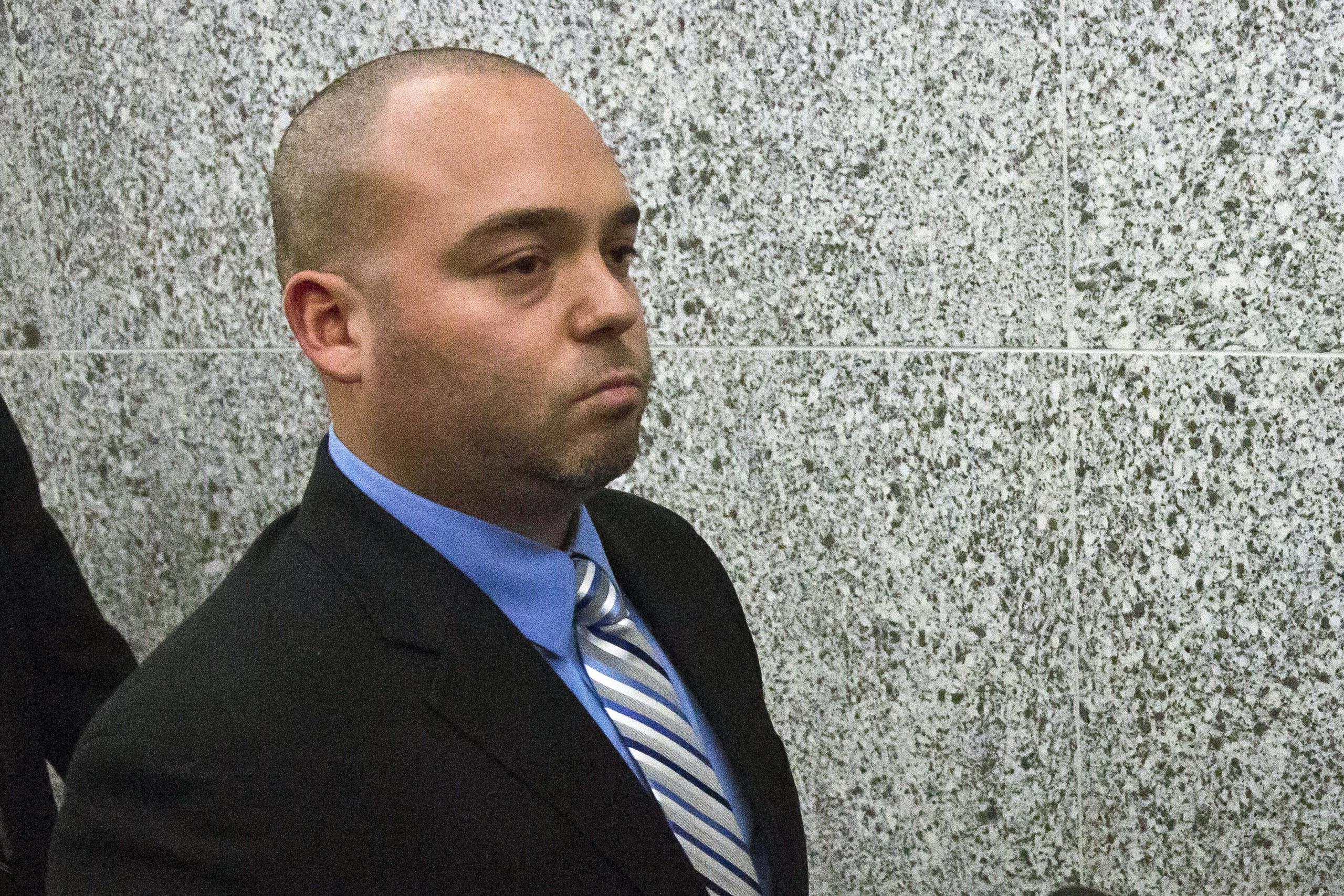 David Afanador, policía de Nueva York acusado de usar fuerza excesiva al tratar de detener a un individuo
