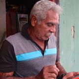Hombre lleva 21 años viviendo en una pescadería abandonada en Guayanilla