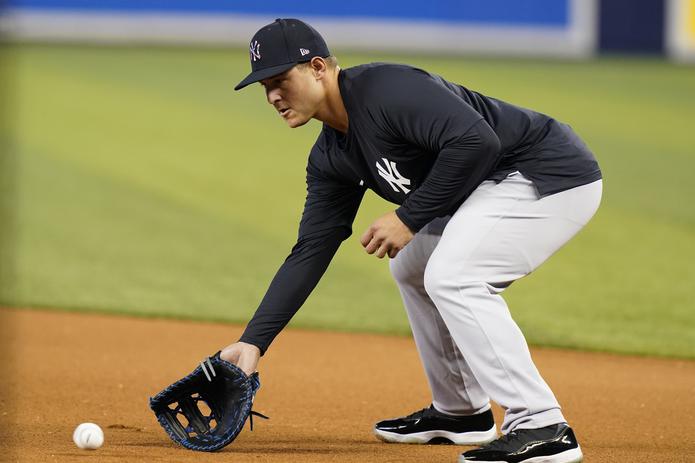 El inicialista Anthony Rizzo seguirá siendo el primera base de los Yankees.
