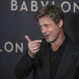 FOTOS: El nuevo look de Brad Pitt con el que sorprendió en premiere de Babylon