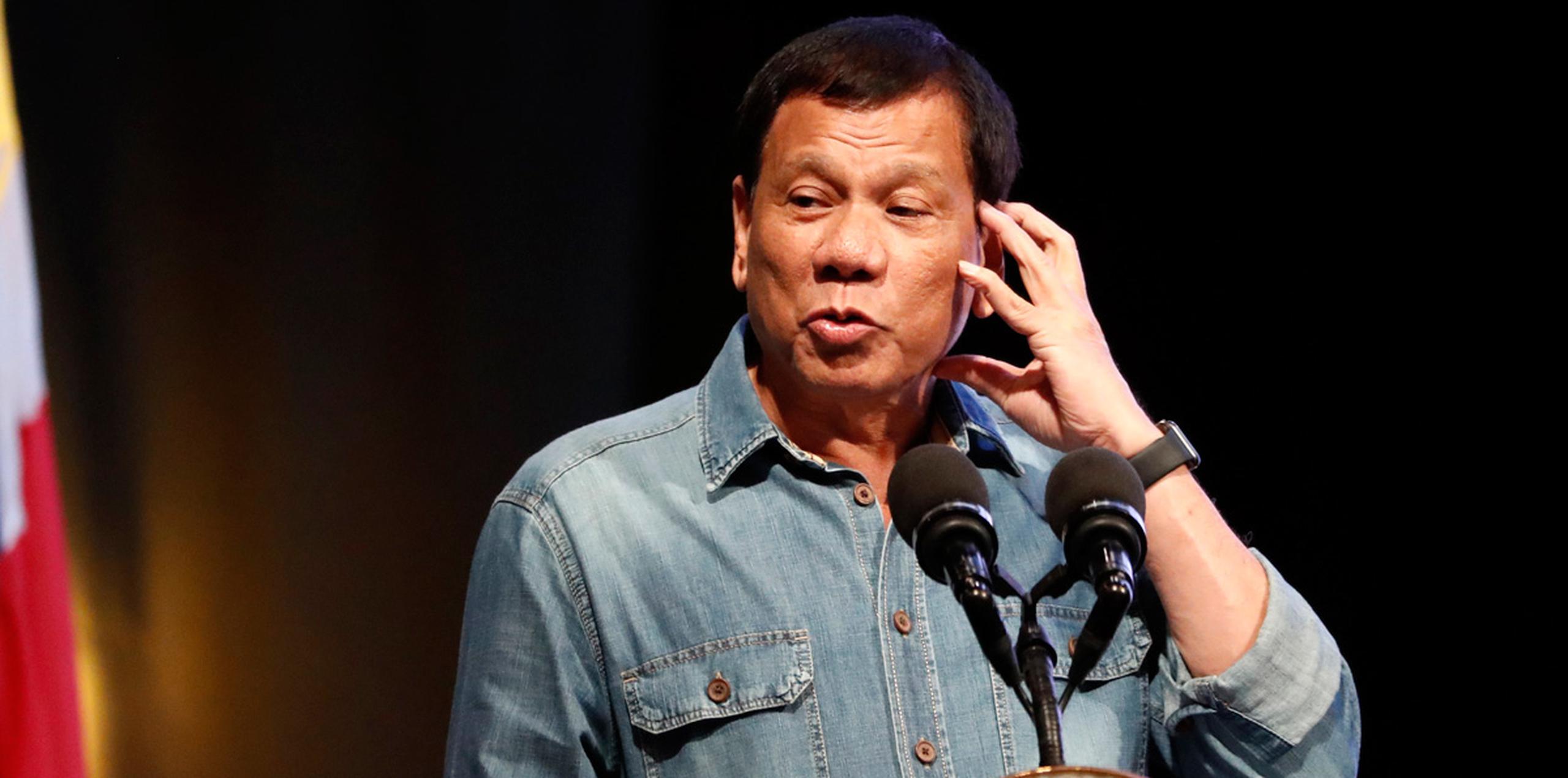 Duterte suspendió temporalmente la campaña antidroga a finales de enero para "limpiar" de corrupción la Policía tras una primera fase en la que se produjeron más de 7,000 muertos en siete meses, de ellos más de 2,500 a manos de agentes. (AP)