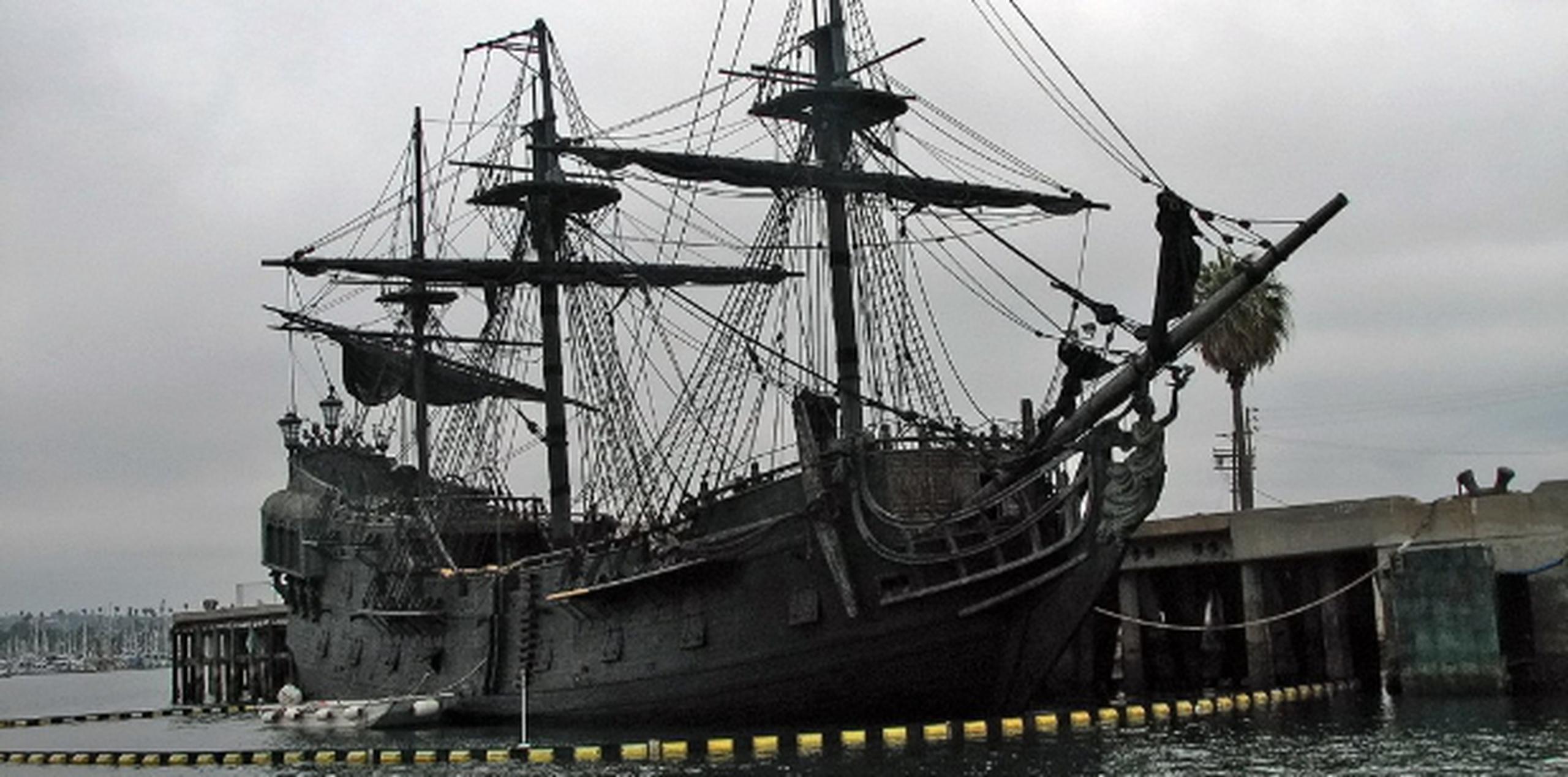 Las embarcaciones Black Pearl y Queen Anne’s Revenge llevan tiempo en Puerto del Rey.  (Archivo)