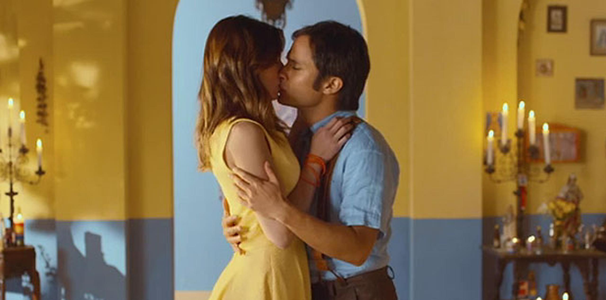 El vídeo, realizado en Argentina, cuenta con la participación del actor mexicano Gael García Bernal y a la actriz española María Valverde. (Youtube)