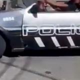 Ocupan carro chatarra con presunto emblema de patrulla policíaca en Las Piedras