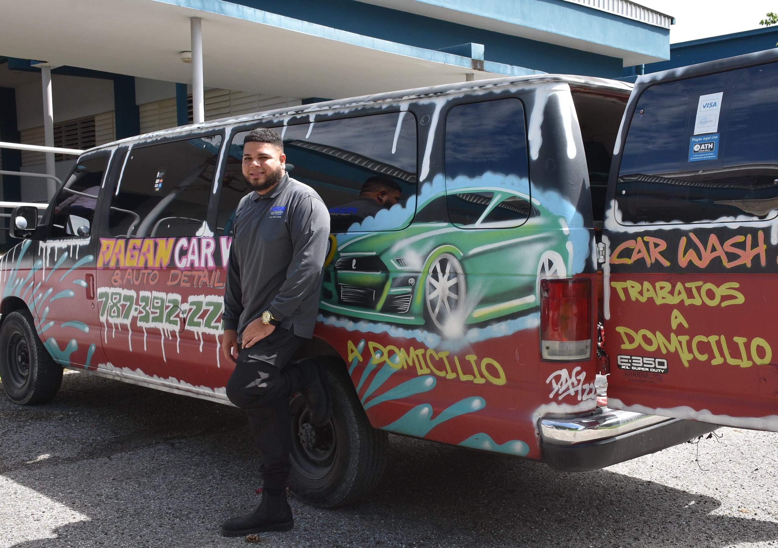 Kevin Torres Pagán,propietario de Pagán Car Wash & Auto Detailing.