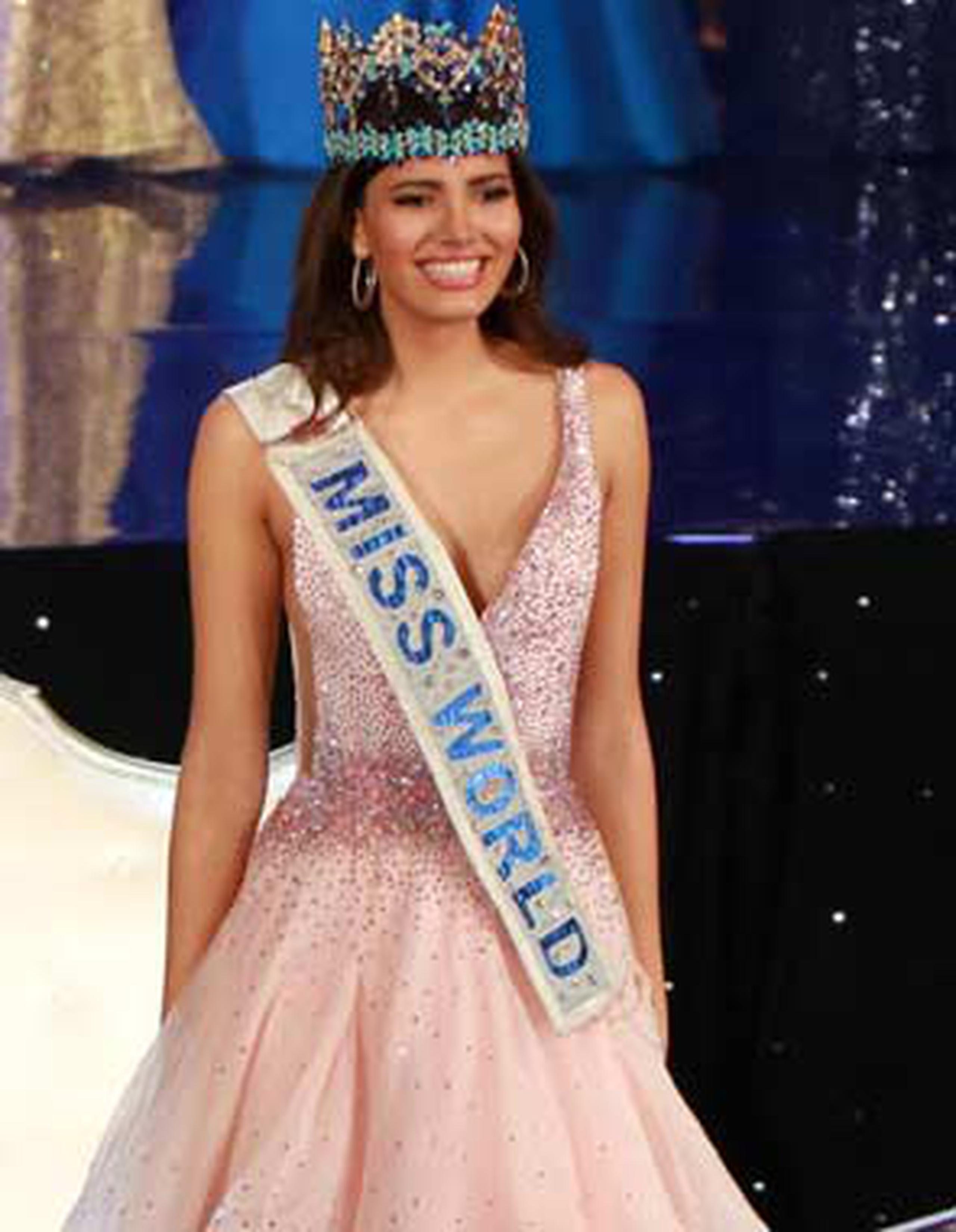 Stephanie del valle se impone ante 177 candidatas en la competencia celebrada en Estados Unidos. (Facebook/Miss World)