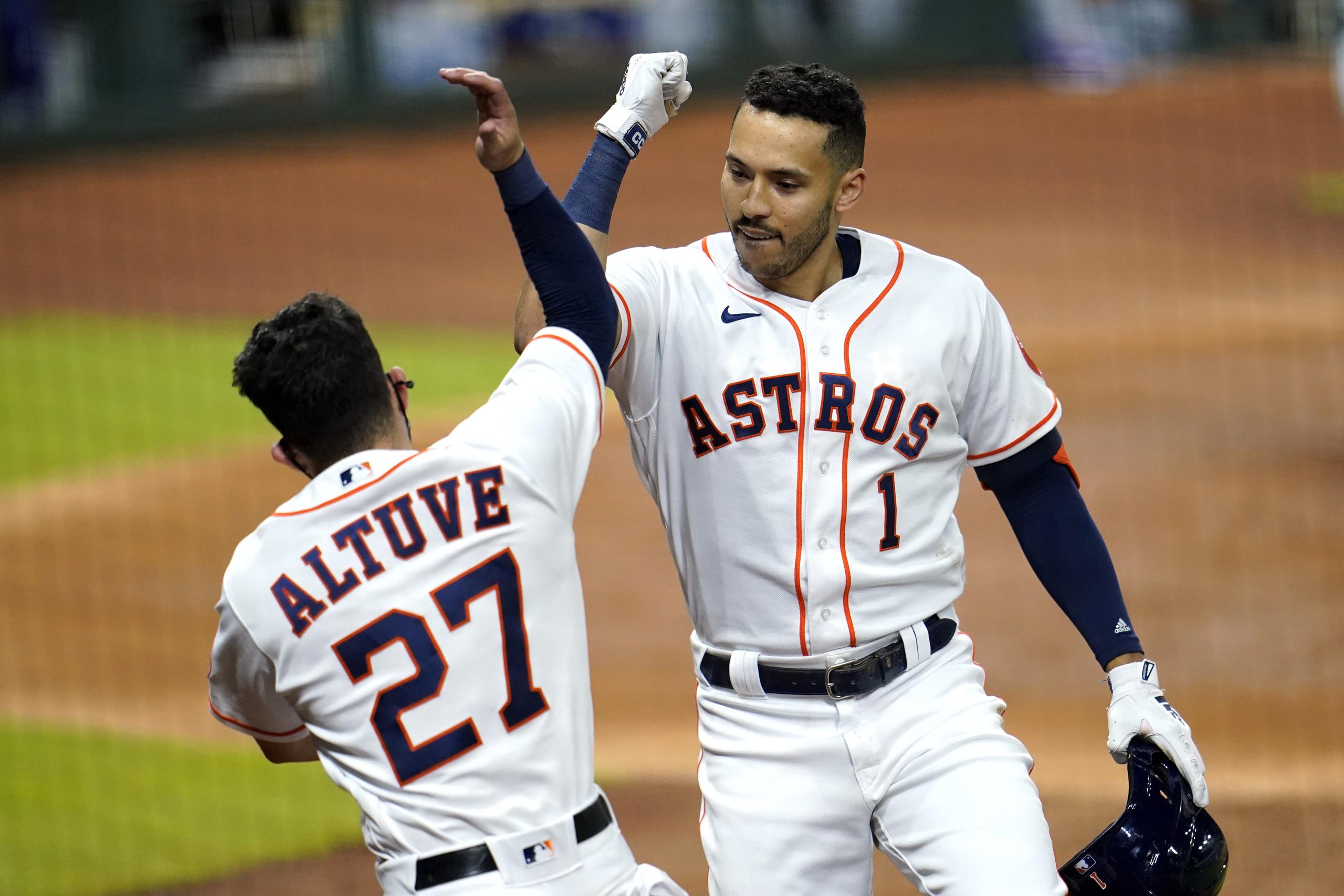 Los Astros de Houston y de Carlos Correa son uno de los equipos que se clasificó a la postemporada pese a tener un récord perdedor en la campaña regular.