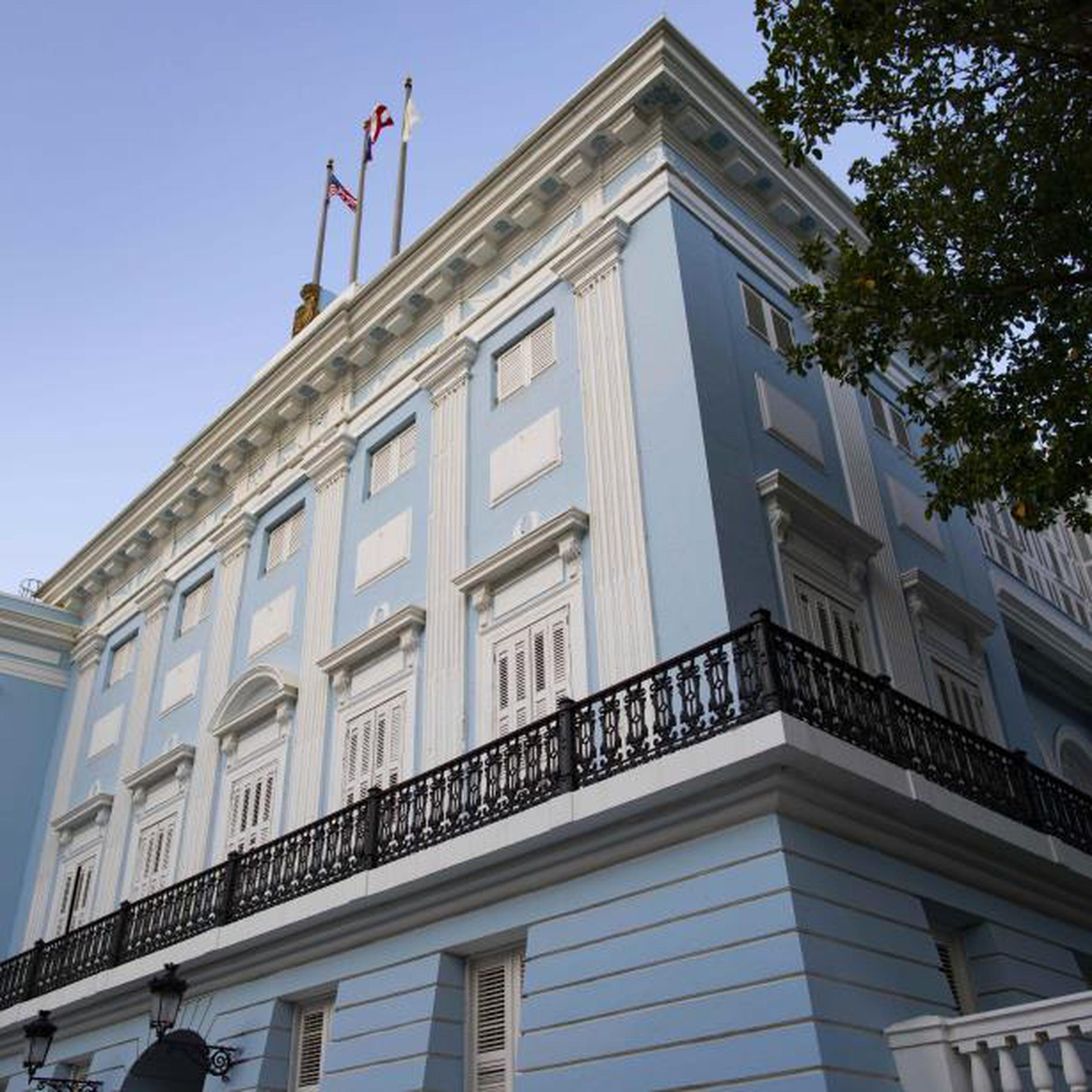 La Fortaleza es la residencia del gobernador. (tonito.zayas@gfrmedia.com)