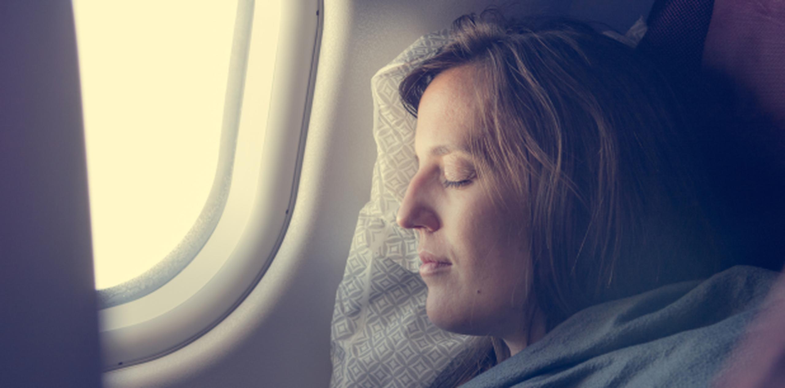 Las almohadas son una buena compañía para un viaje largo. (Shutterstock)