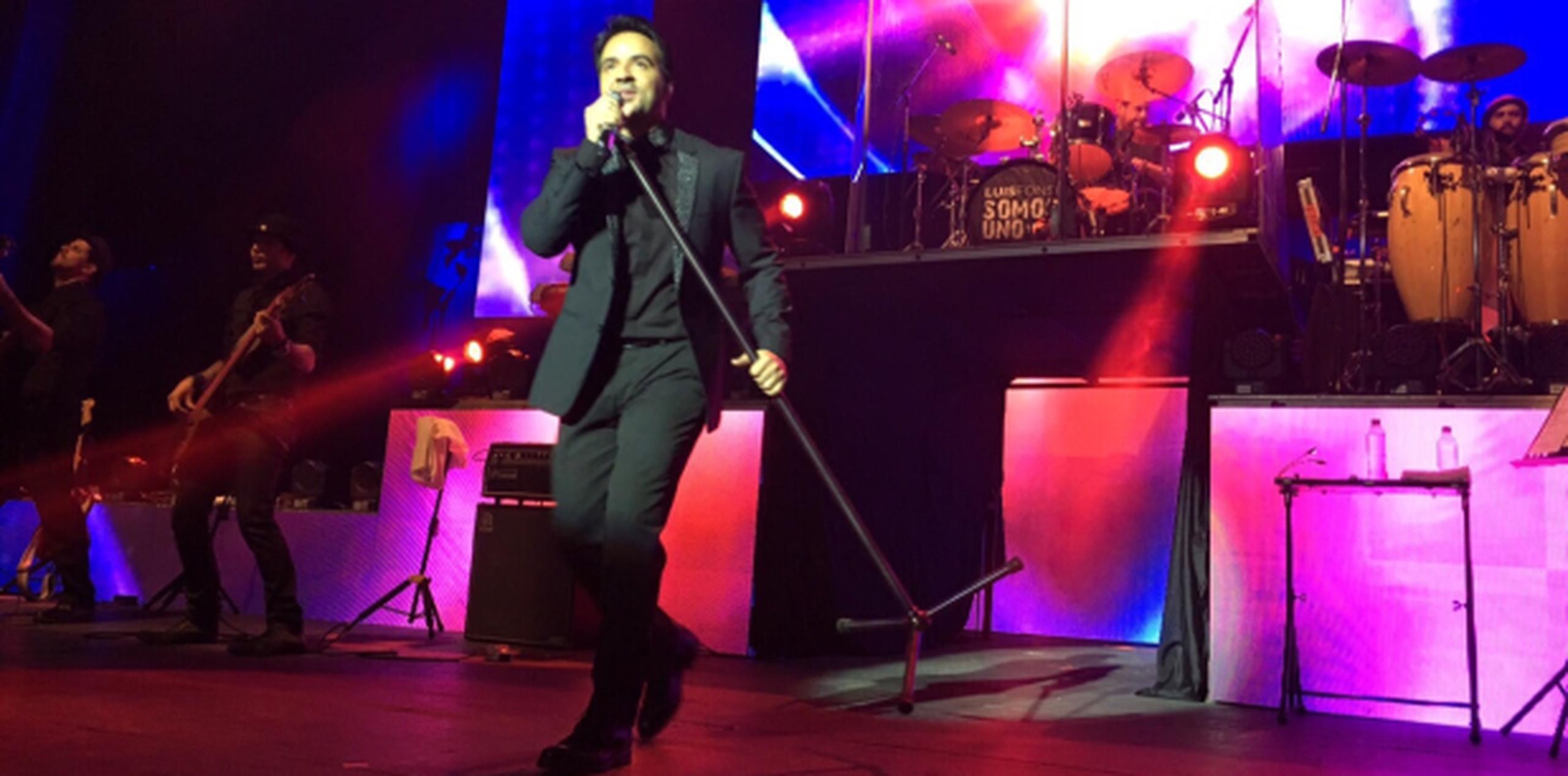 El cantante Luis Fonsi se presentó en el emblemático estadio Luna Park, en Buenos Aires. (Suministrada)
