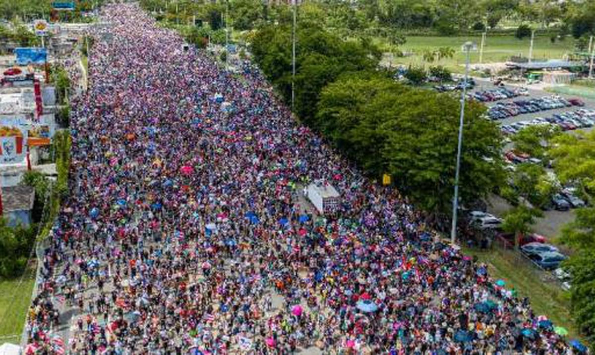 vértice sílaba Consultar Más de 500,000 personas marcharon en Paro Nacional por renuncia de Rosselló  - Primera Hora