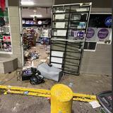 Delincuentes arrancan máquina de ATM de gasolinera en Morovis