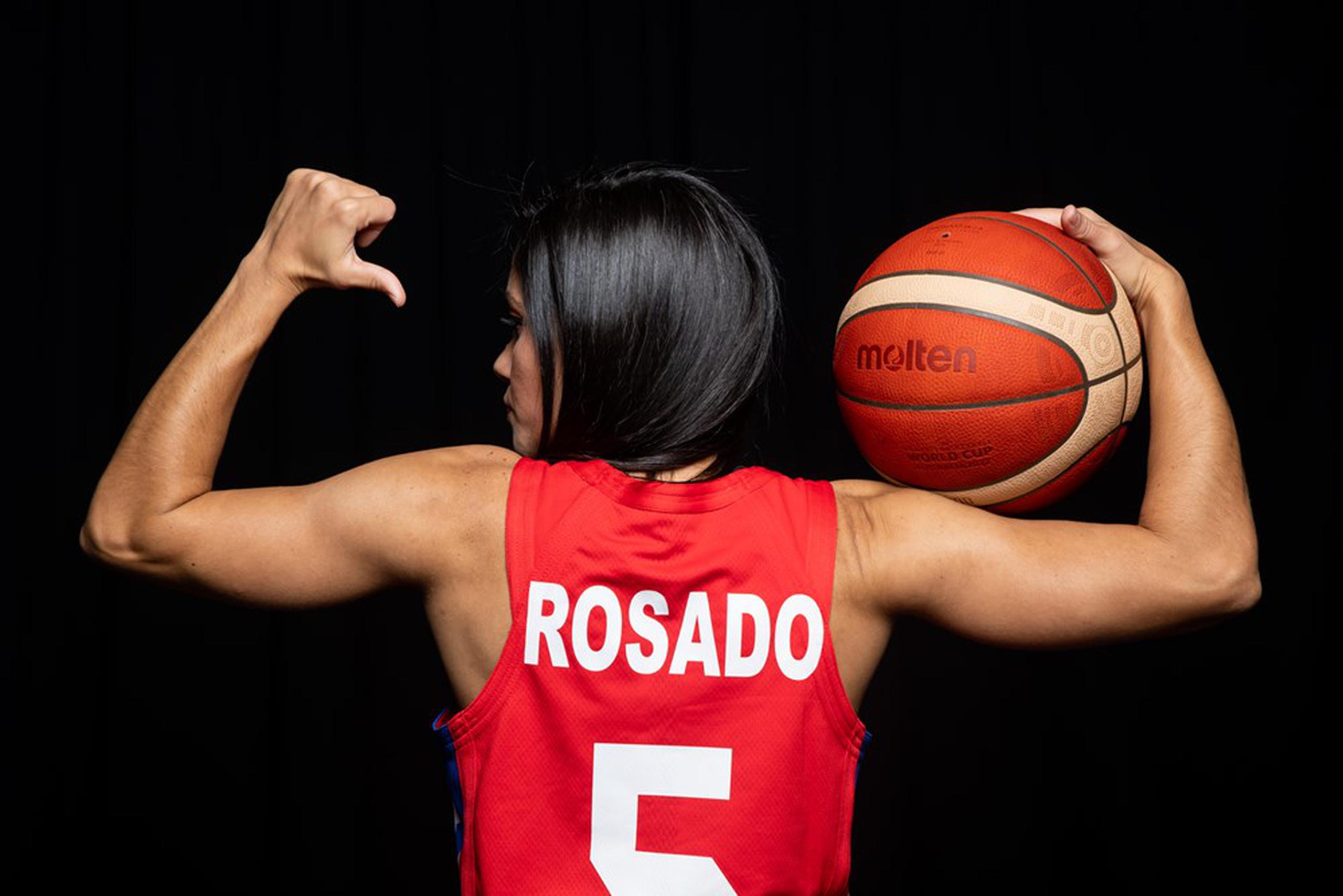 Pamela Rosado es la capitana del seleccionado que jugará a partir de hoy, por segunda vez en su historia, en una Copa del Mundo. (FIBA)
