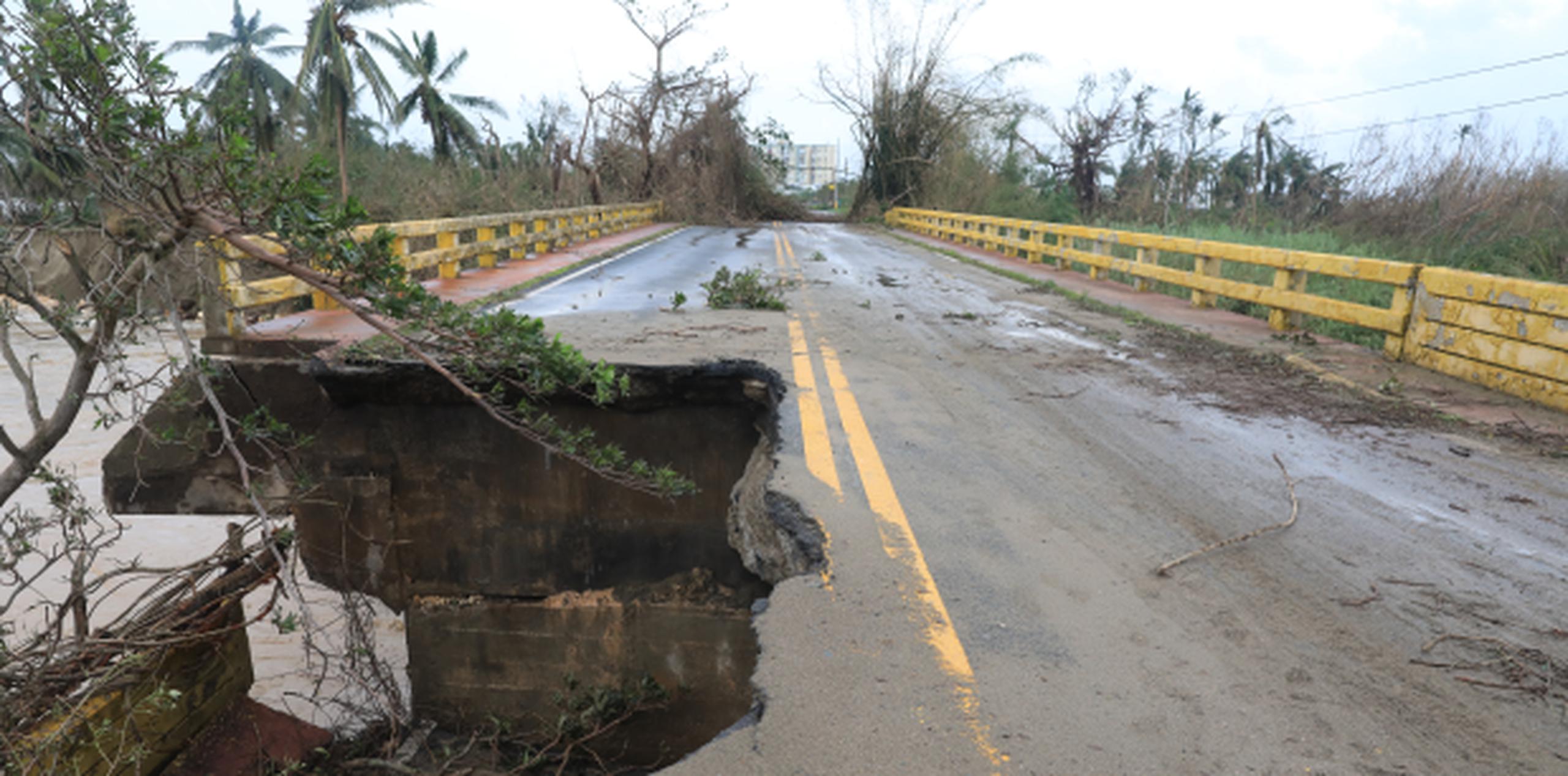 El puente que cedió ante las inclementes lluvias. (xavier.araujo@gfrmedia.com)