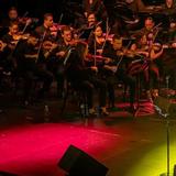 Filarmónica de Puerto Rico rinde tributo a Elton John y Billy Joel con evento “Piano Man”