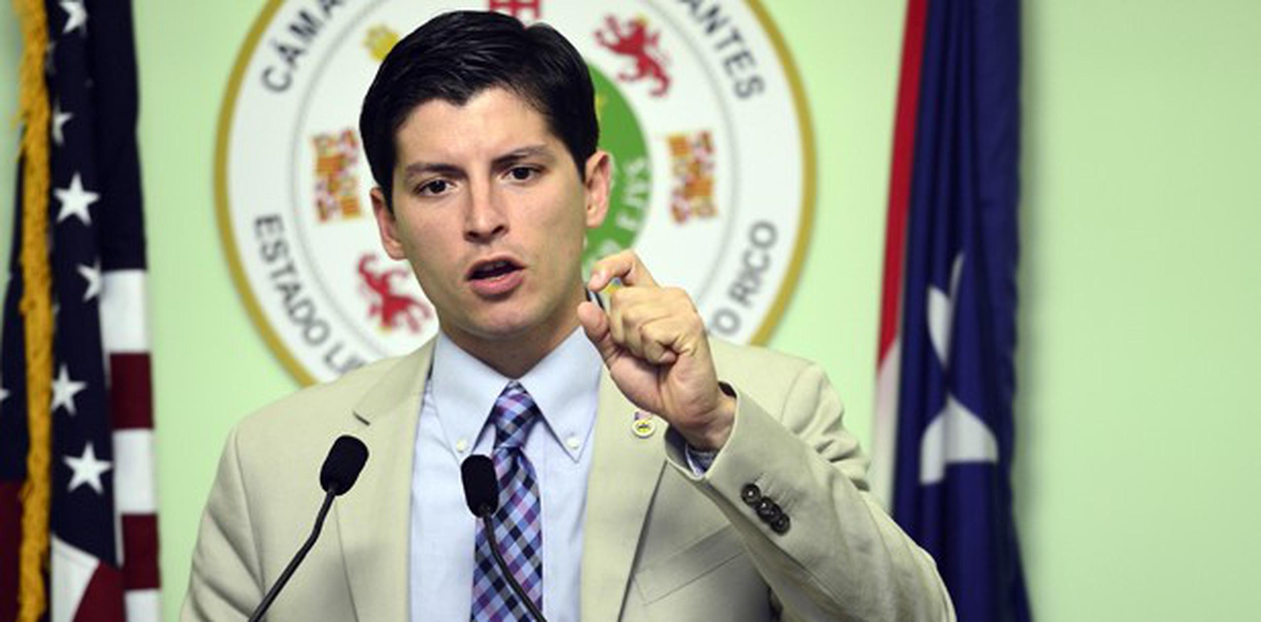 En una conferencia de prensa realizada en el Capitolio, Natal detalló que su propuesta principal es declarar al Gobierno de Puerto Rico en Estado de Emergencia Fiscal. (Archivo) 
