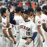 Josué Espada pierde ante los Yankees en su primer juego como dirigente de los Astros