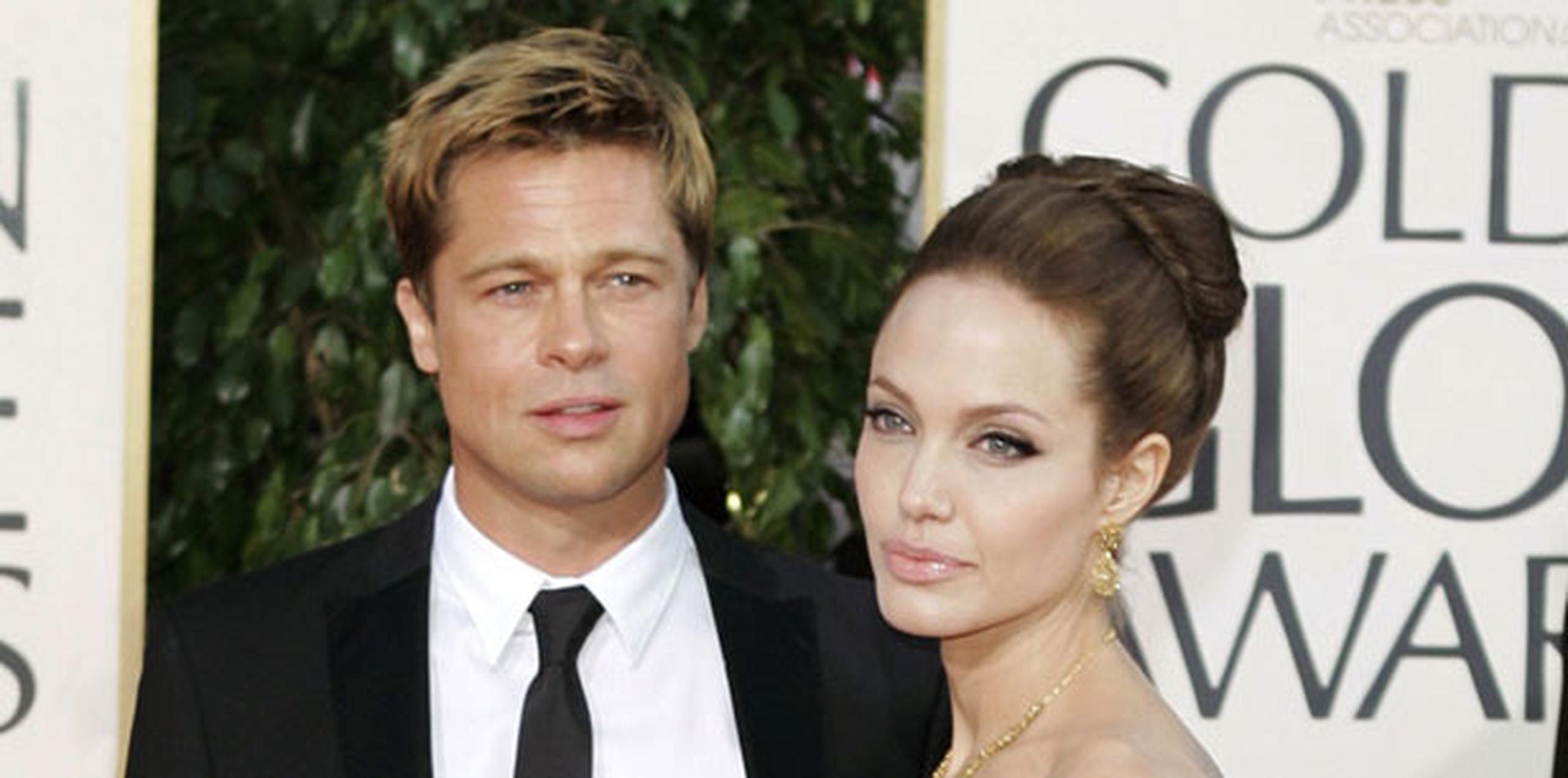 Angelina Jolie y Brad Pitt tienen seis hijos de entre 6 y 16 años, tres adoptados -el camboyano Maddox, el vietnamita Pax y la etíope Zahara- y tres biológicos -Shiloh y los gemelos Knox y Vivienne-, y en la demanda de divorcio fue la actriz la que reclamó su custodia, que obtuvo en enero. (Archivo)