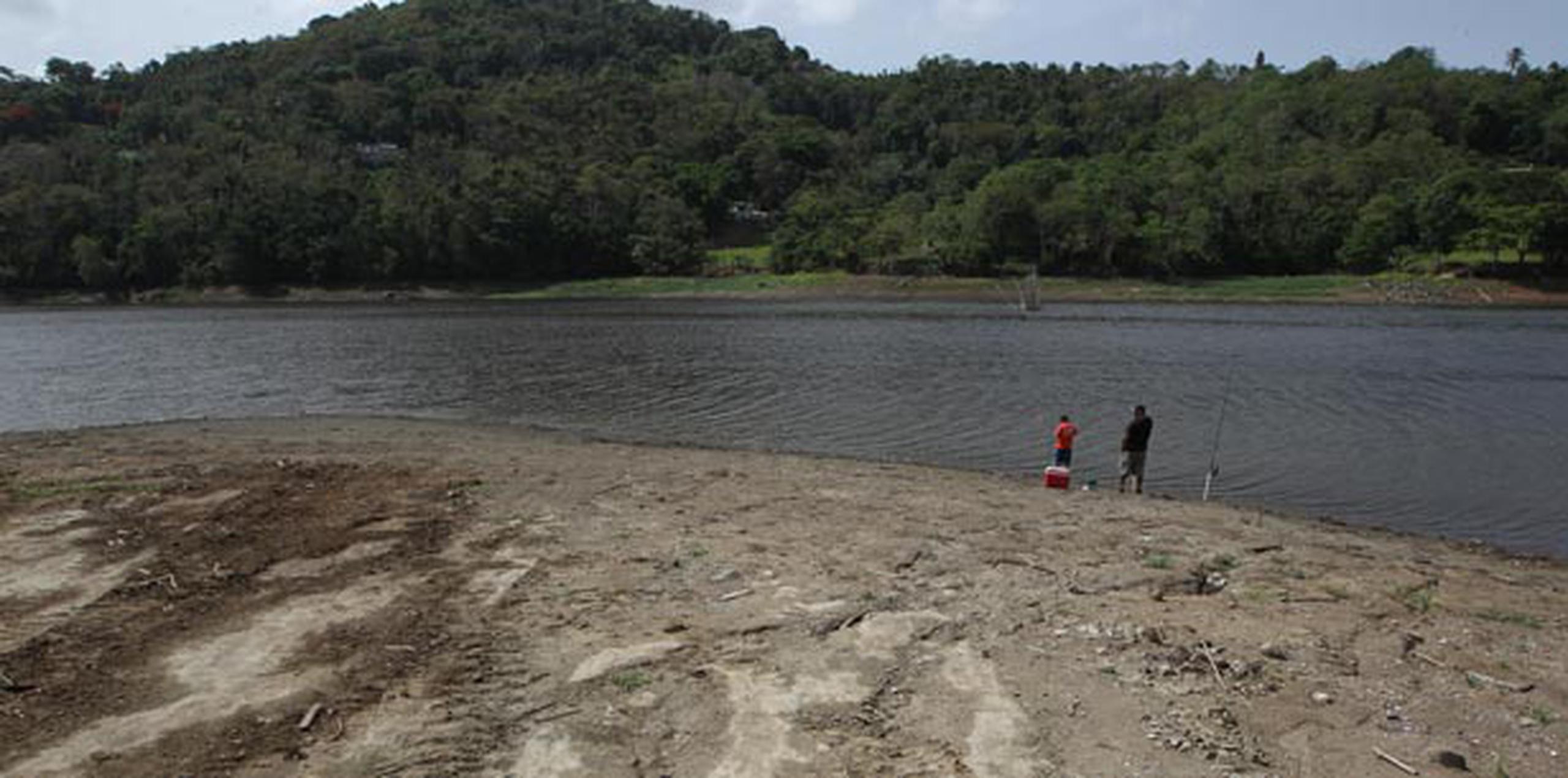 Aun con el alza, el lago localizado en Trujillo Alto permanece en un nivel de control y a 63 centímetros para llegar a la fase de ajustes operacionales. (Archivo)