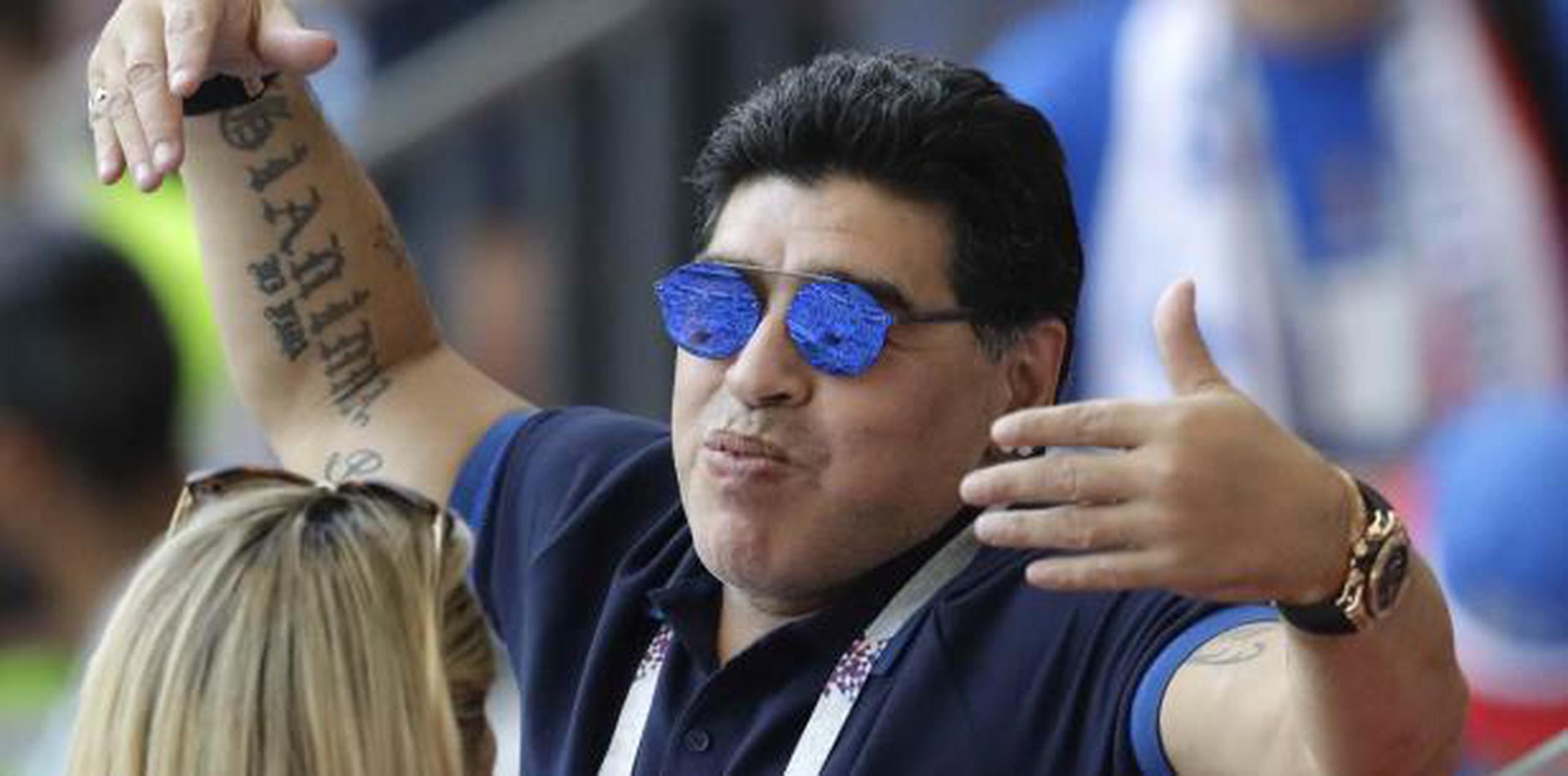 La FIFA señaló que las “insinuaciones” de Maradona fueron “completamente inapropiadas y sin fundamento alguno”.  (AP)