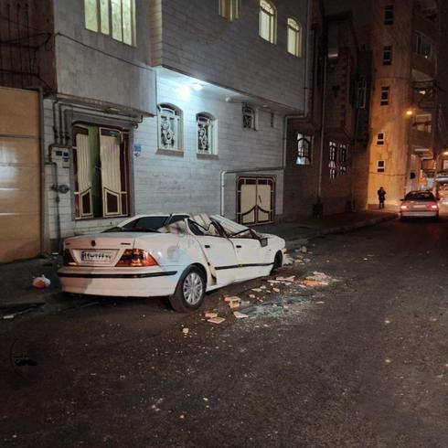 FOTOS: Potente terremoto deja muertos y daños en Irán