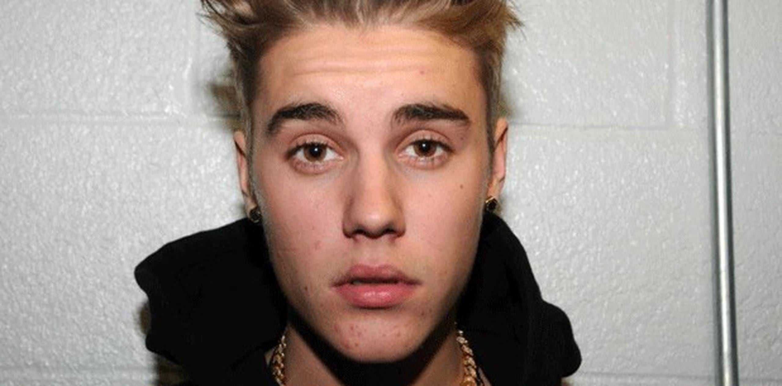 Un juez argentino que investiga a Justin Bieber por un incidente en una discoteca de Buenos Aires en 2013 emitió una orden de captura contra el artista al no responder a las reiteradas citaciones a los tribunales locales. (Archivo)