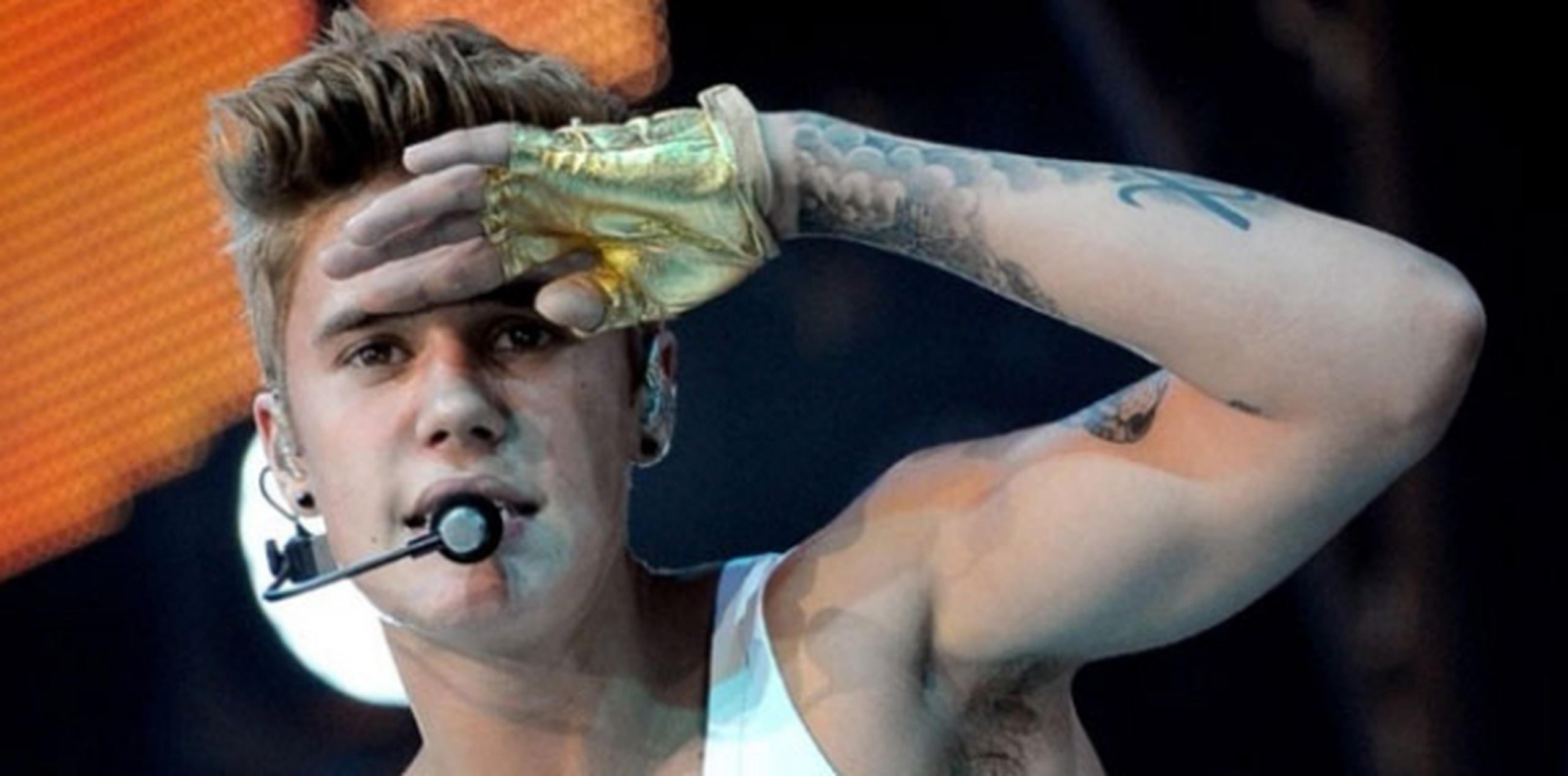 Bieber, nacido en Canadá, saltó al estrellato a los 15 años, tras haber llamado la atención con una serie de videos en YouTube. (Archivo)
