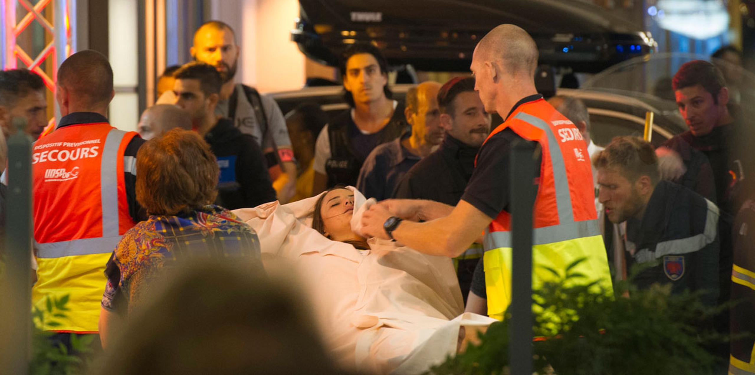 Los medios franceses apuntan que el atacante, que arrolló anoche con un camión a la multitud causando al menos 84 muertos y más de 120 heridos, tenía solo nacionalidad tunecina y un permiso de residencia para habitar en Francia. (EFE)