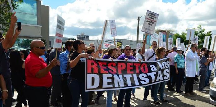 Dentistas Protestan Por Tarifas Que Ases No Altera Primera Hora