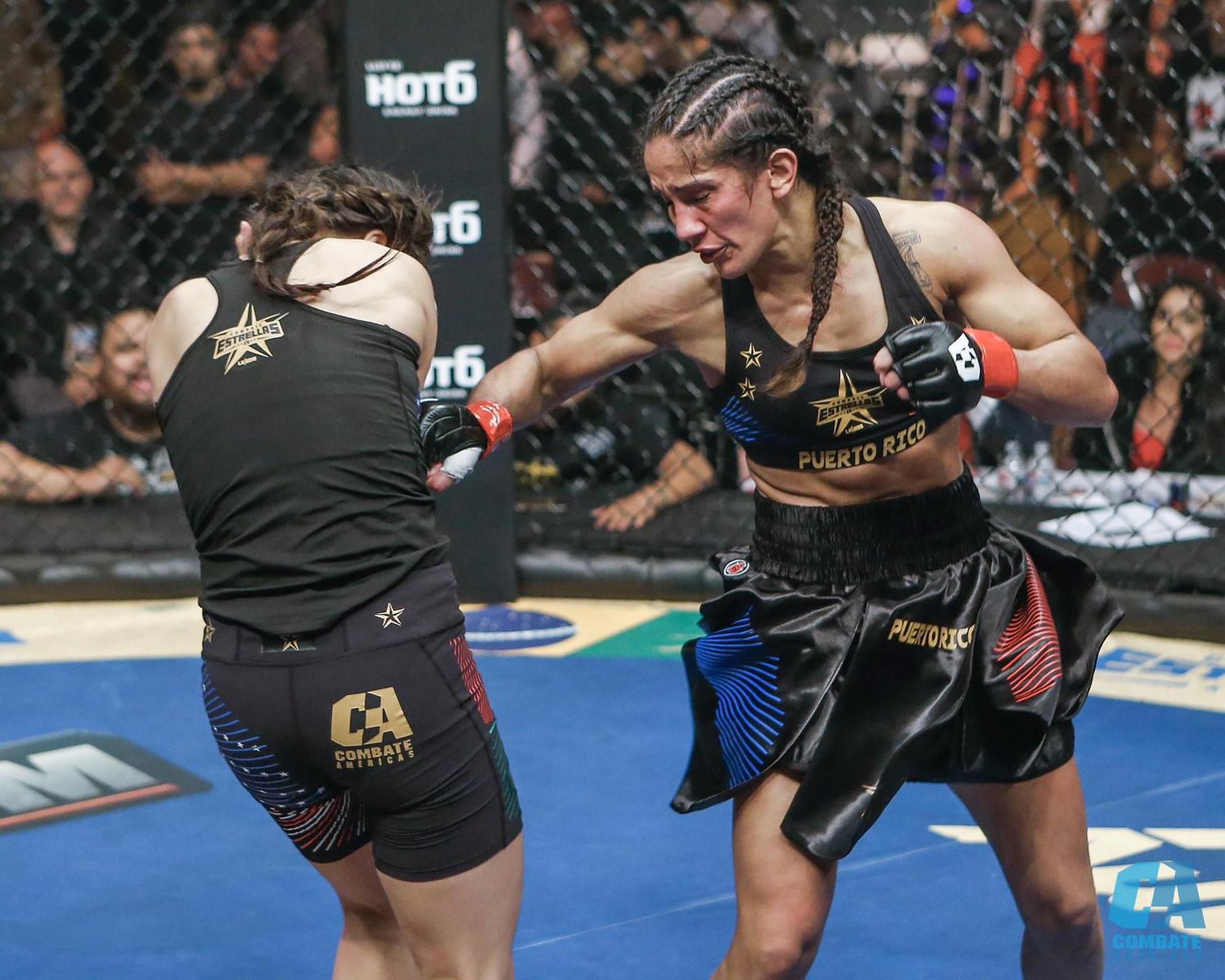 Sobre estas líneas, la puertorriqueña Amanda Serrano (derecha) en una de las dos peleas de MMA que ha realizado desde su debut en 2018. Al lado, Campbell McLaren, presidente de Combate Américas. (Suministrada)