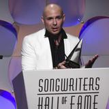 Pitbull es reconocidos en el Salón de la Fama de los Compositores
