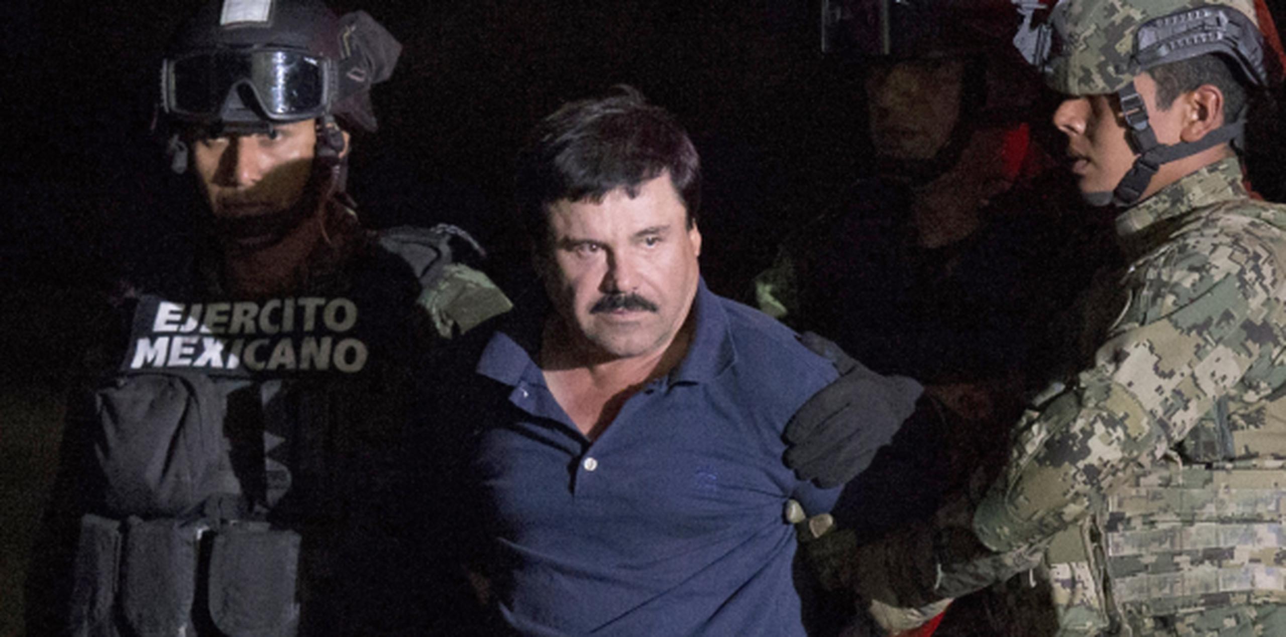 Algunos medios mexicanos han conjeturado que la transferencia de El Chapo es el preludio a una extradición inminente hacia Estados Unidos. (AP Photo/Rebecca Blackwell)