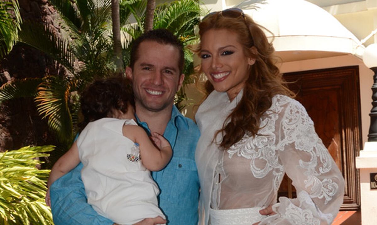 Barea Y Zuleyka Se Separan Primera Hora Sebastián josé nació el mismo día que michael jordan, lo que significa que todo un proyecto! tras el alumbramiento de rivera, otras figuras del entretenimiento han felicitado a la pareja a través. barea y zuleyka se separan primera hora