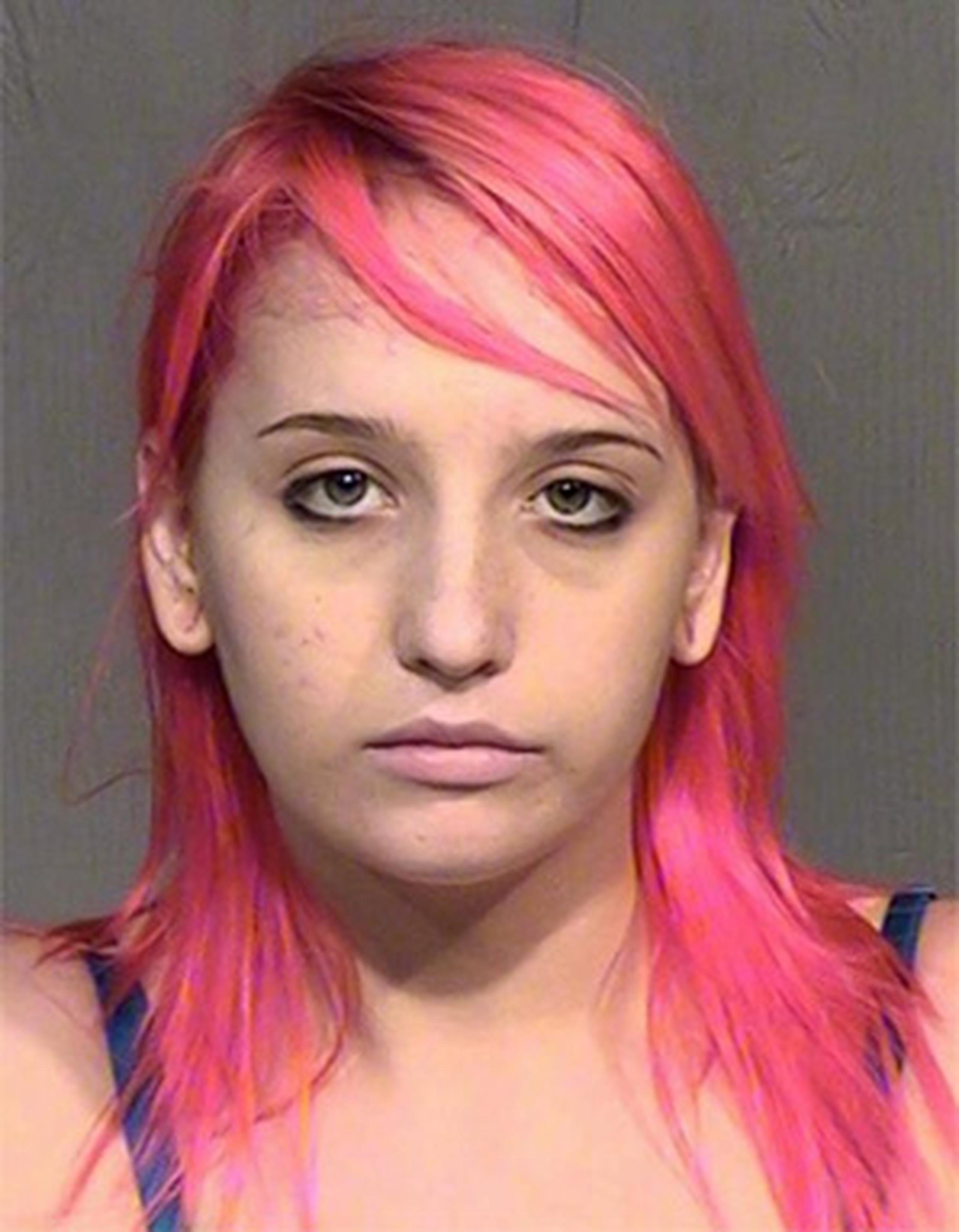 Catalina Clouser fue arrestada al regresar a la escena buscando al niño. (Phoenix Police Department)