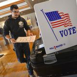 Más de 10,000 funcionarios velan integridad de elecciones en Estados Unidos