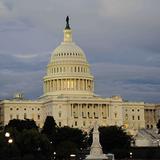 Senado de Estados Unidos prepara resolución de apoyo a Ucrania y aparca las sanciones