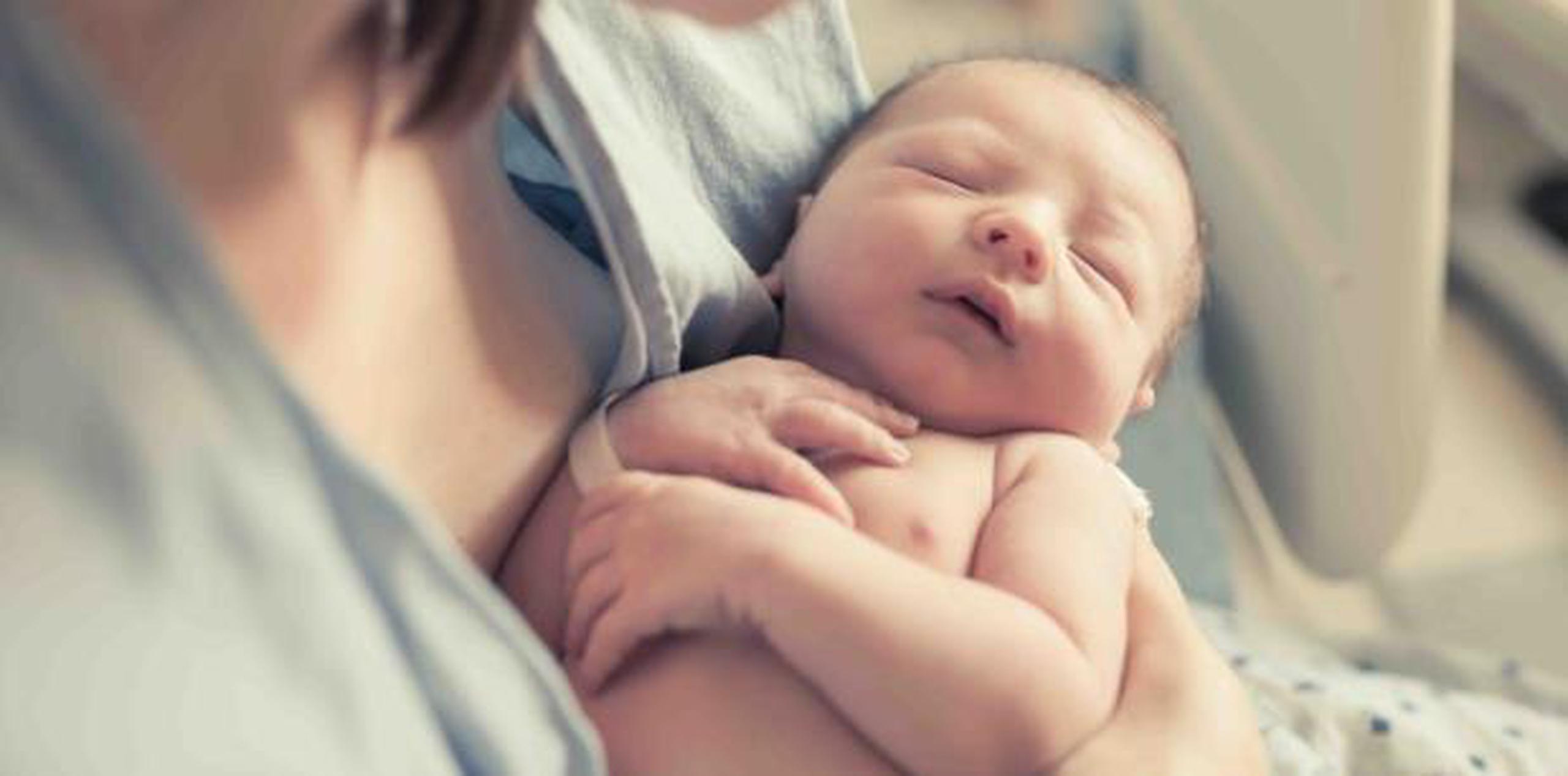 El único grupo que mostró un aumento de la natalidad es el de las mujeres en sus 40, 2% más que el año anterior. (Shutterstock)