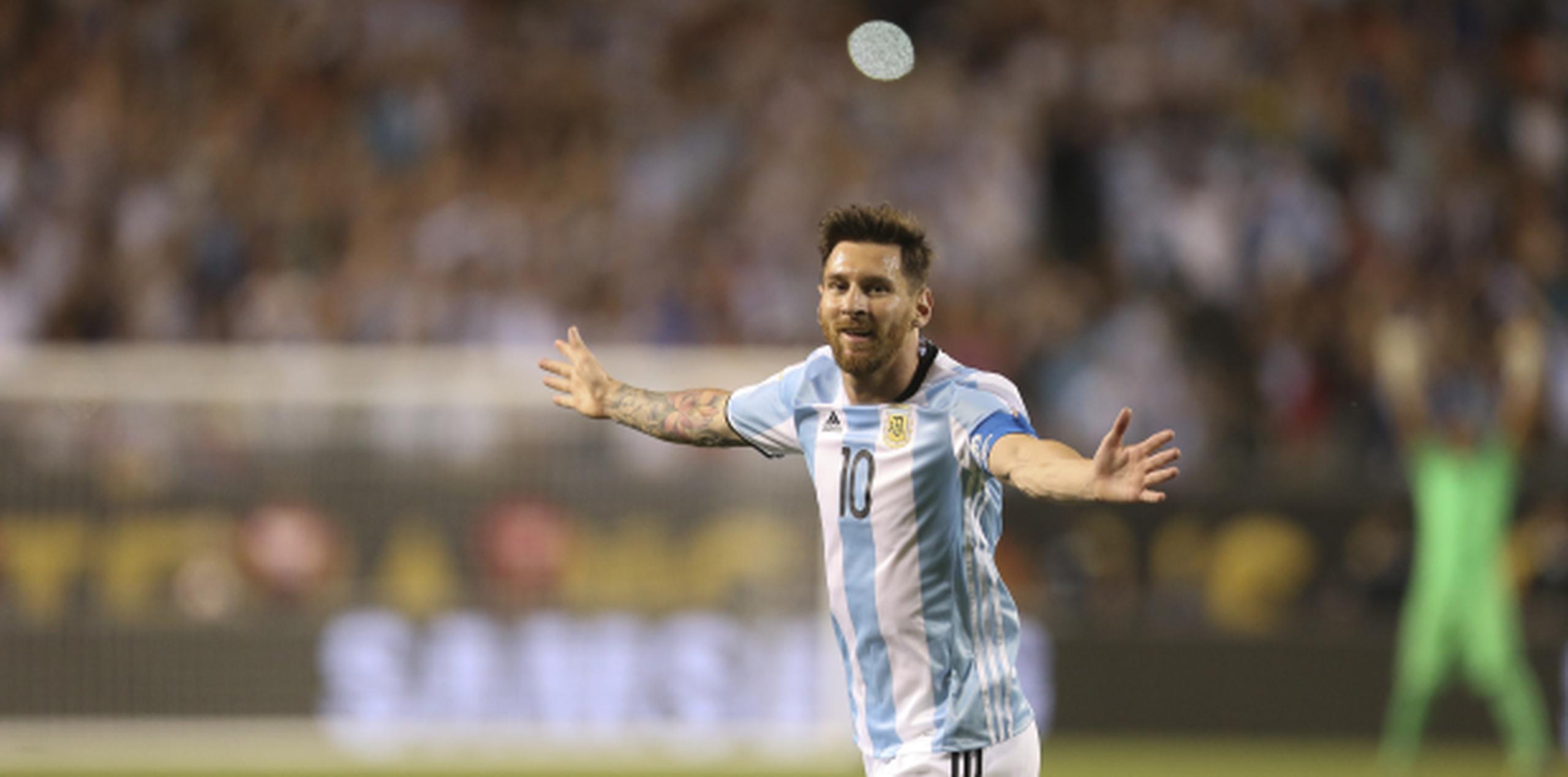 Messi celebra uno de sus goles. (Prensa Asociada)
