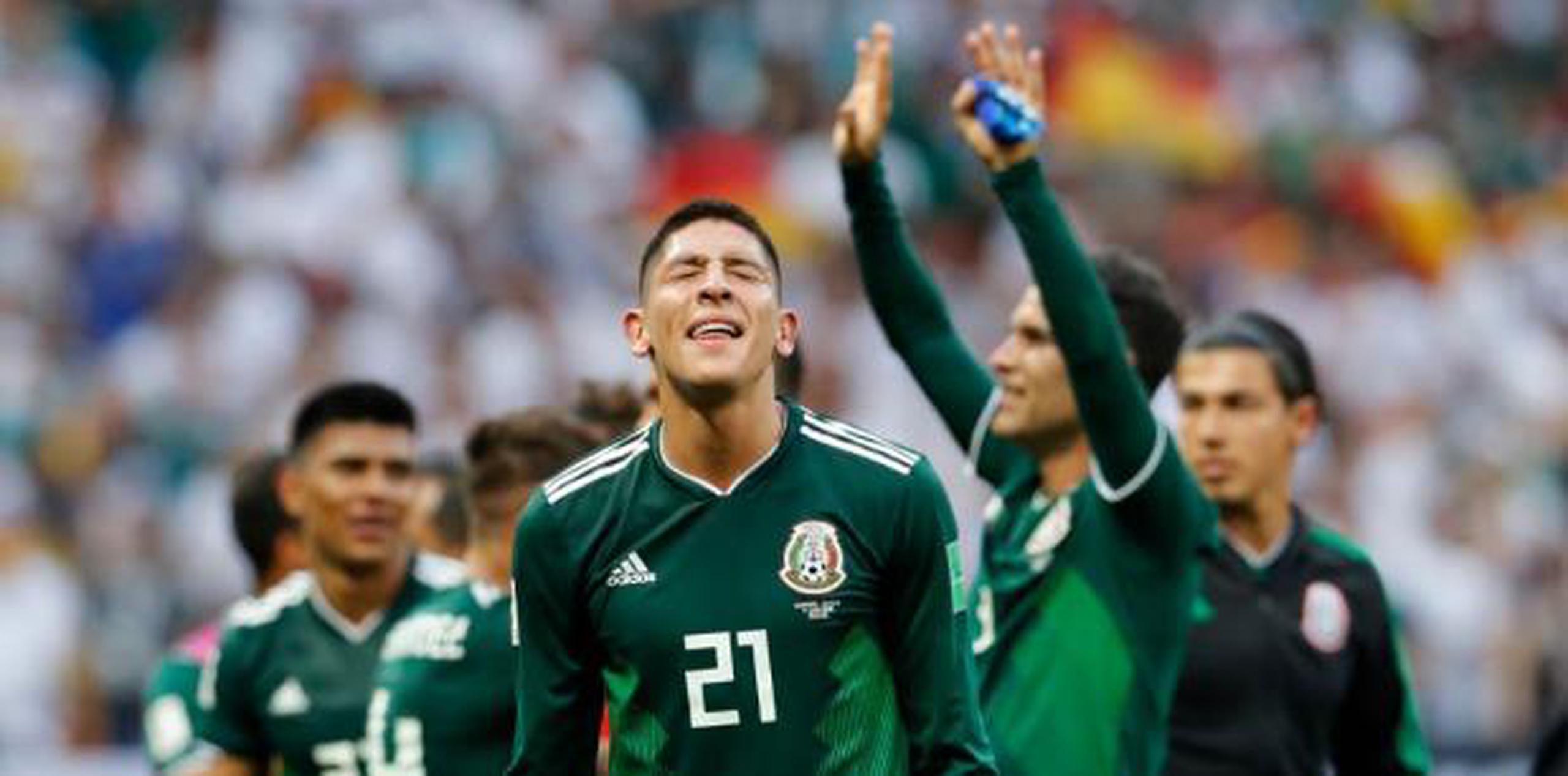 México busca el primer triunfo en cuatro enfrentamientos en mundiales ante los alemanes, que los vencieron por última vez en Francia 1998. (AP)