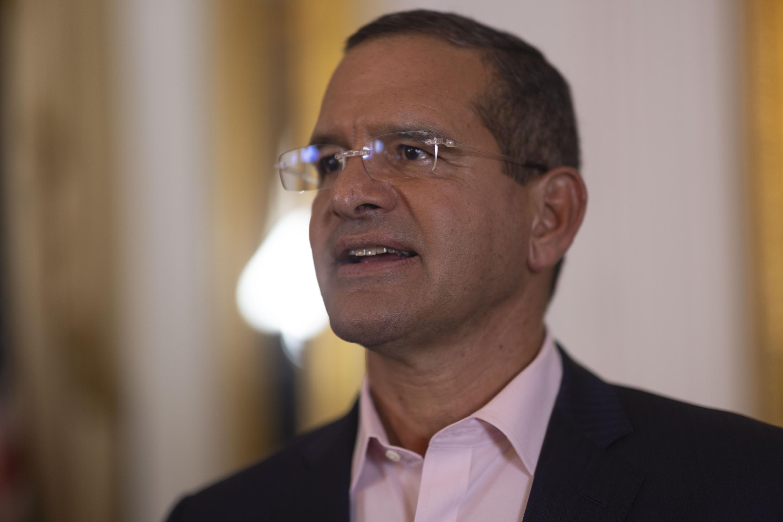 El gobernador de Puerto Rico, Pedro Pierluisi, anunció la firma de un acuerdo entre el Departamento de la Vivienda y la Autoridad de Carreteras y Transportación de Puerto Rico (ACT) para la inversión de $49 millones de fondos de recuperación para realizar mejoras a la PR-2.