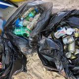 Sacan 554 libras de basura de playa en Cabo Rojo