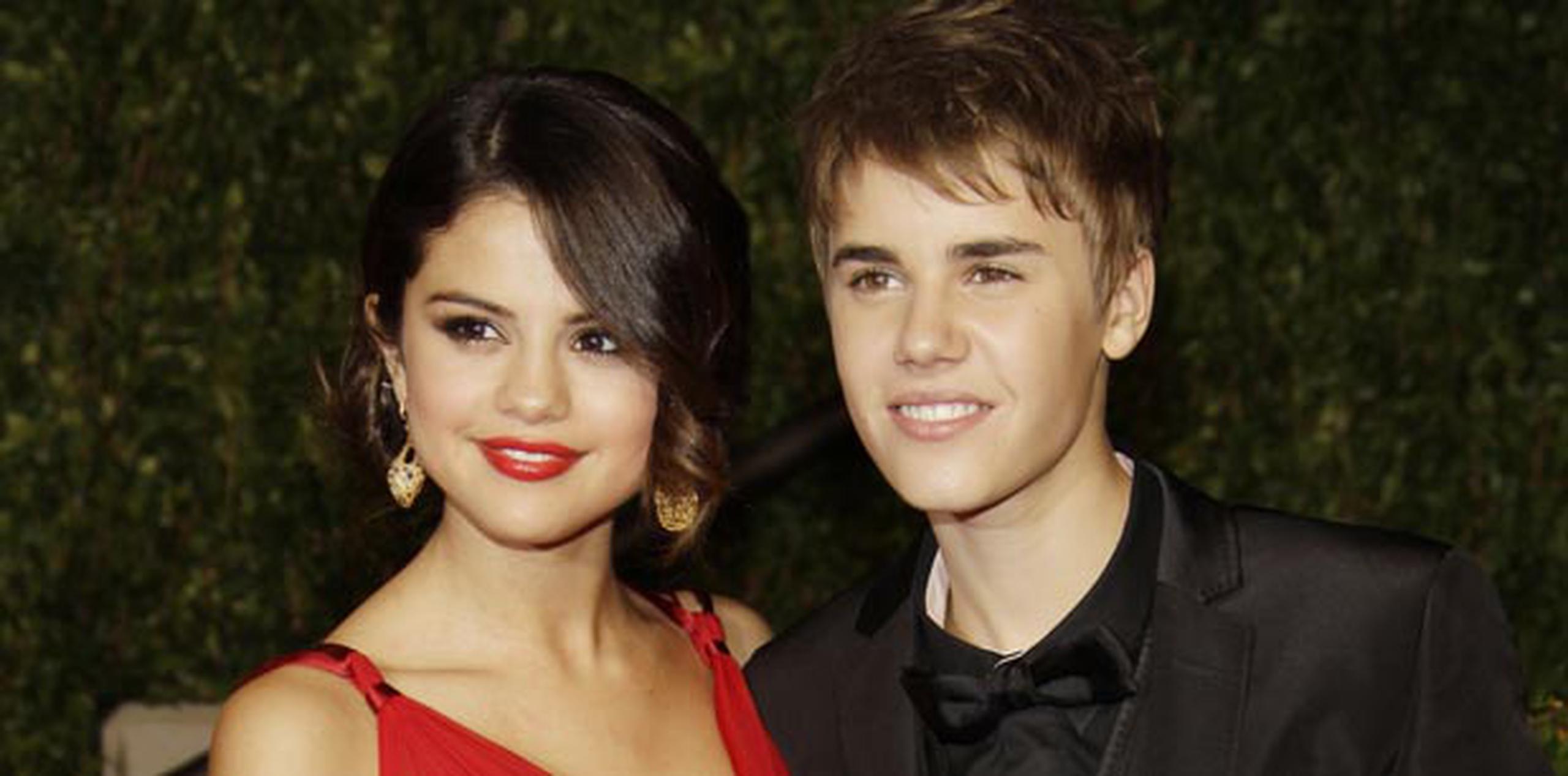 Bieber, de 20 años, y la actriz, de 21, comenzaron a salir en 2010 y tuvieron una relación de casi dos años. (Archivo)