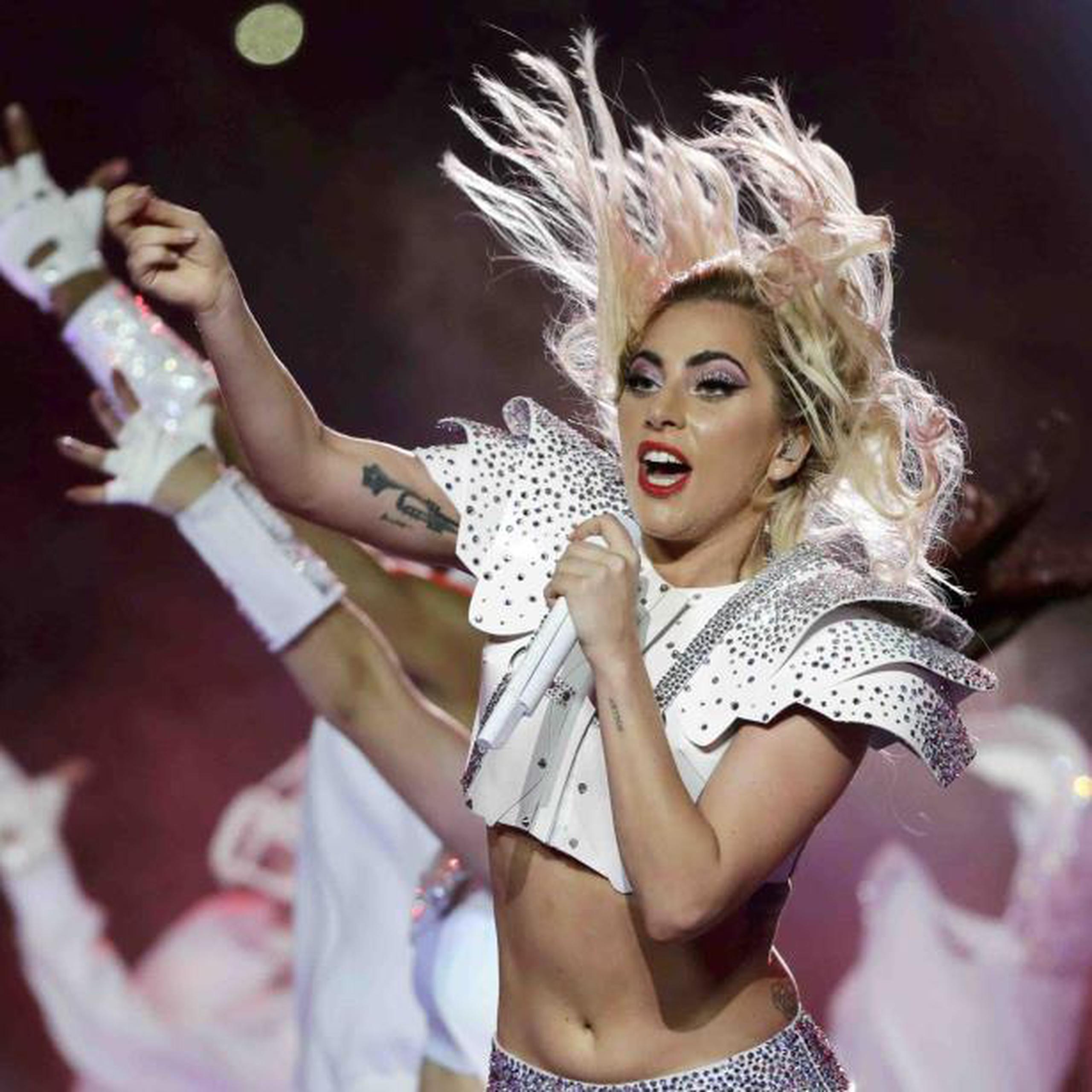 Lady Gaga estuvo a cargo del espectáculo de medio tiempo del Super Bowl en el 2017. (AP / Matt Slocum)