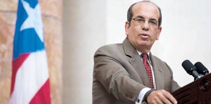 Acevedo Vilá sin empacho ante los memes sobre su jangueo ...