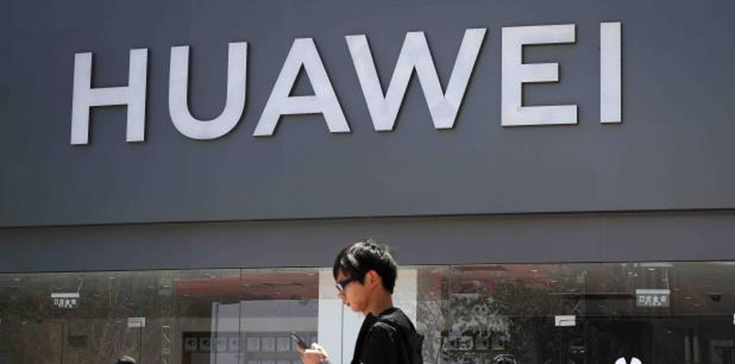 El presidente estadounidense prometió el mes pasado permitir algunas ventas a Huawei, pero advirtió que la compañía permanecerá en la lista negra hasta que concluyan las negociaciones entre China y Estados Unidos. (AP)