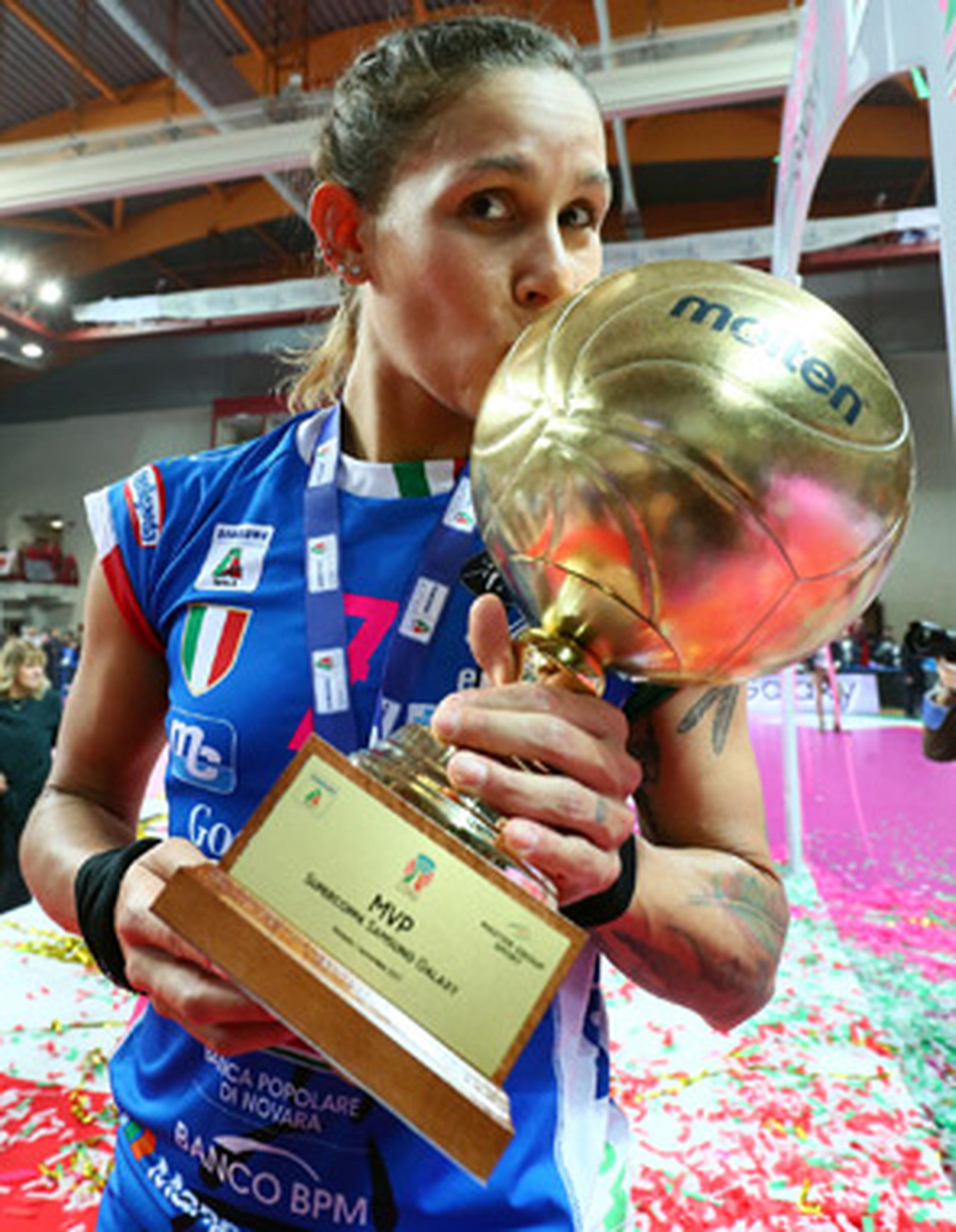 Stephanie Enright se corona en Italia y es la MVP Primera Hora