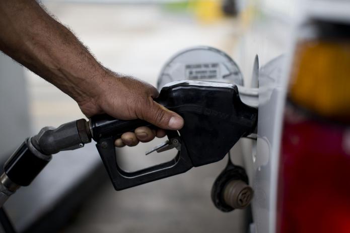Los precios de los combustibles de dispararon por el conflicto entre Ucrania y Rusia.