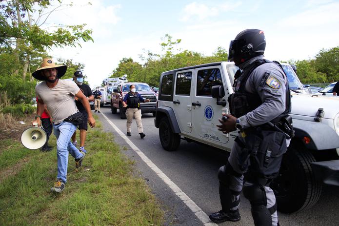 Manifestación reportada el pasado 2 de junio en Carolina, en la que la Policía intervino con los manifestantes para permitir el paso de los vehículos de LUMA y la AEE.
